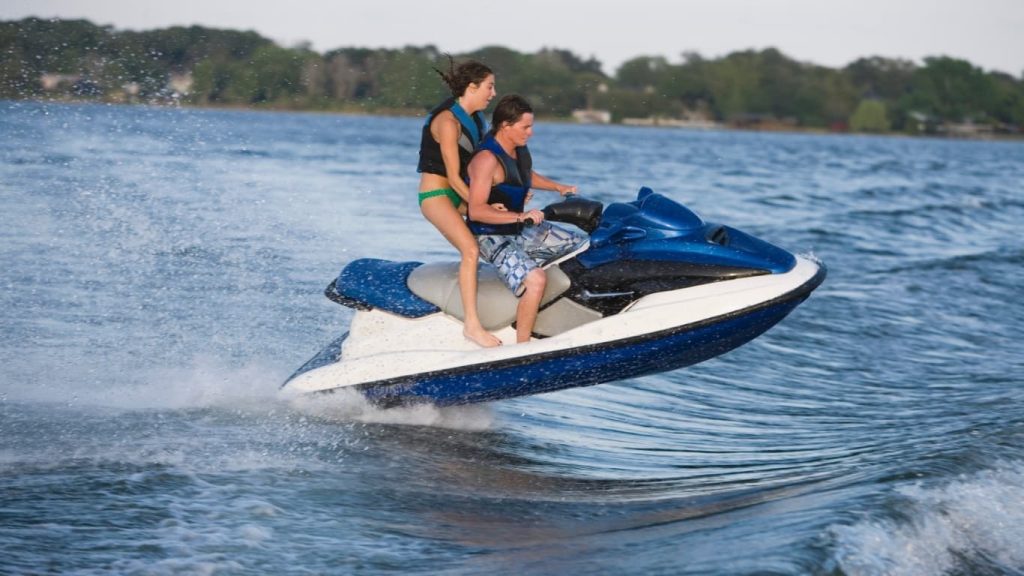 Jet-ski au Grau-du-Roi – activités nautiques en Camargue